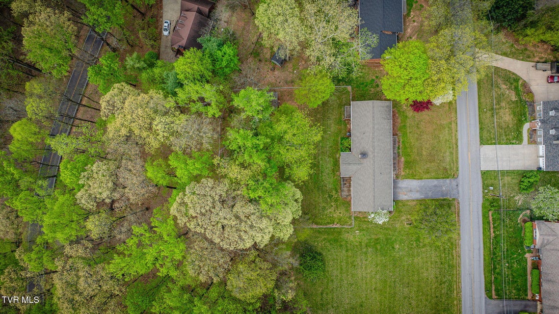 Photo #44: 4709 Edens View Road