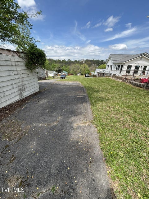 Photo #5: 2806 Anderson Street