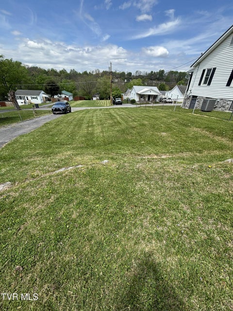 Photo #7: 2806 Anderson Street