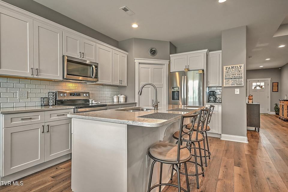 Photo #11: 182 Gunners Way