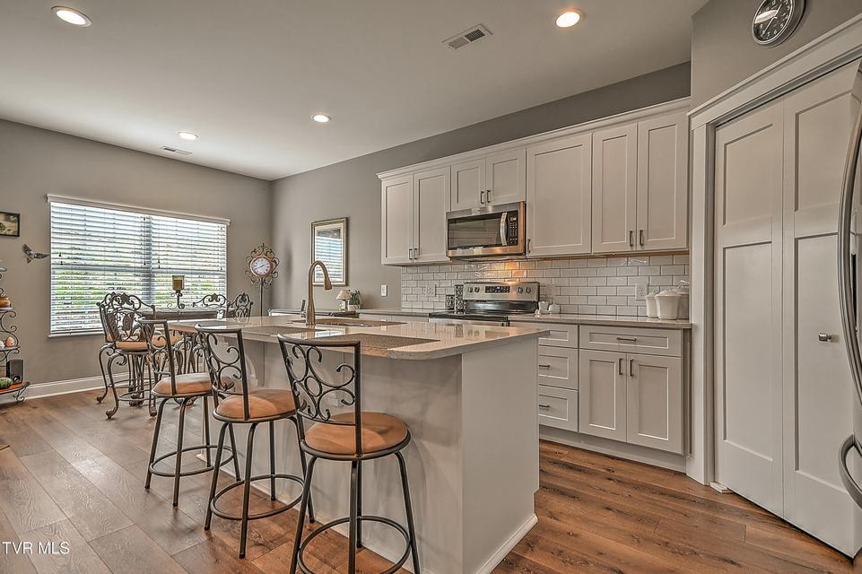 Photo #10: 182 Gunners Way