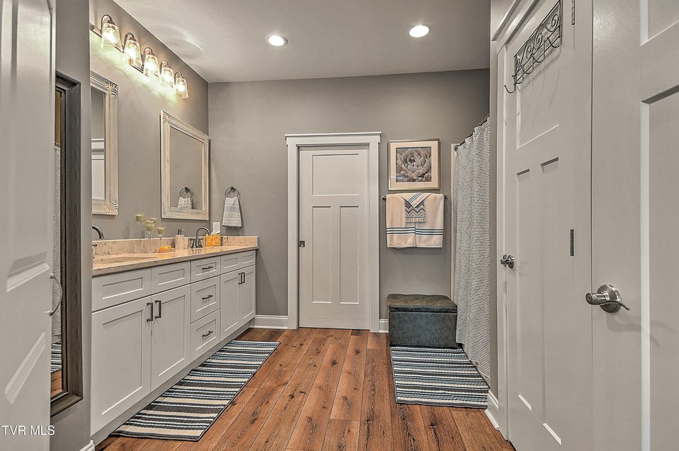 Photo #17: 182 Gunners Way