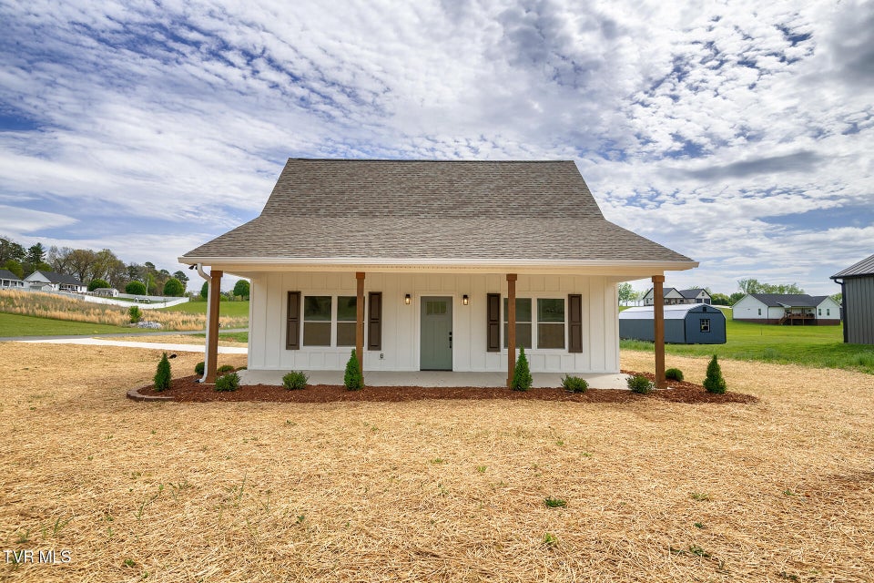 Photo #2: 50 Emperor Lane