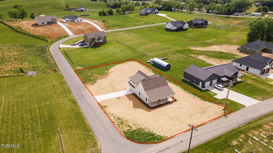 Photo #4: 50 Emperor Lane