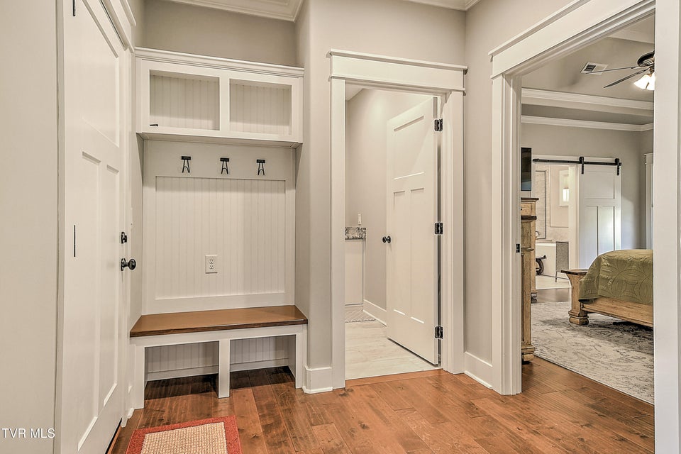 Photo #4: 336 Loafers Glory View