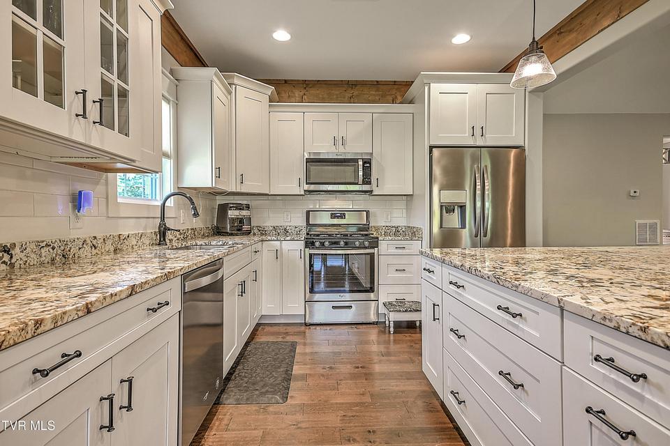 Photo #10: 336 Loafers Glory View