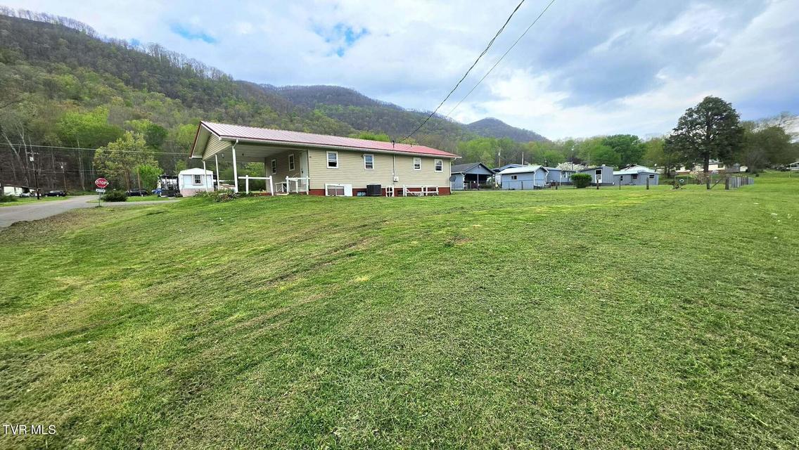 Photo #6: 2704 6th Avenue