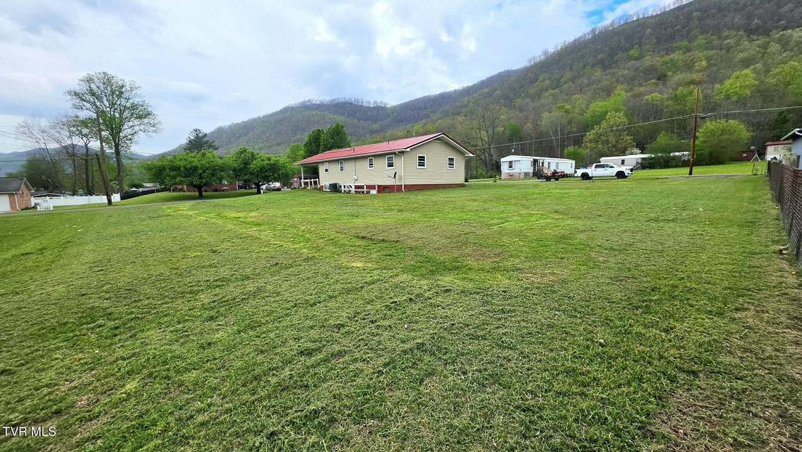 Photo #9: 2704 6th Avenue