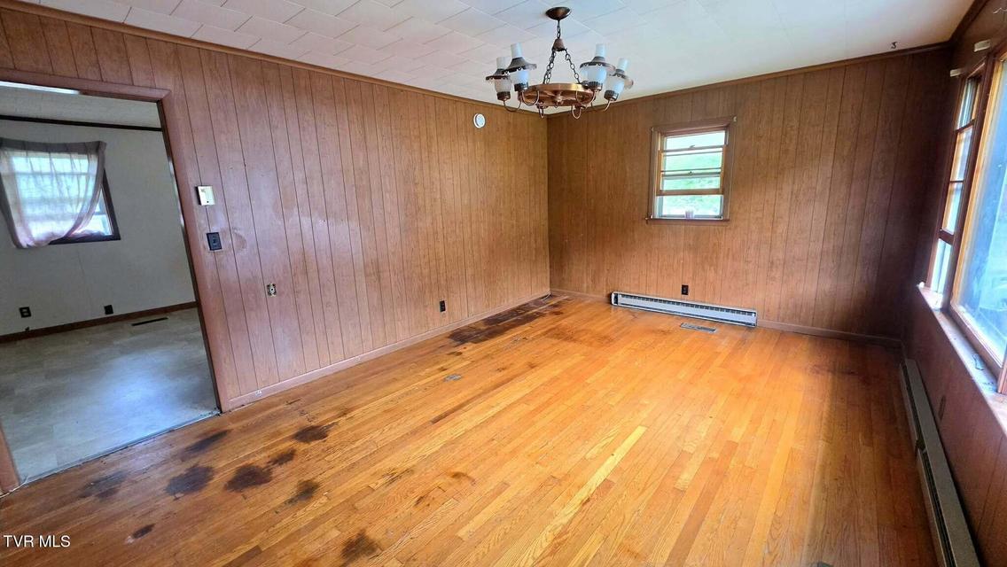 Photo #11: 2704 6th Avenue