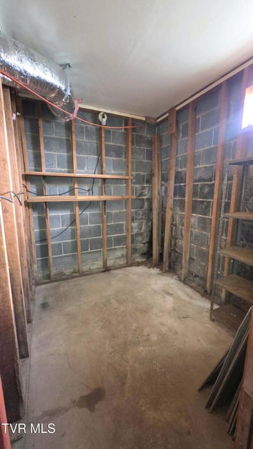 Photo #23: 2704 6th Avenue