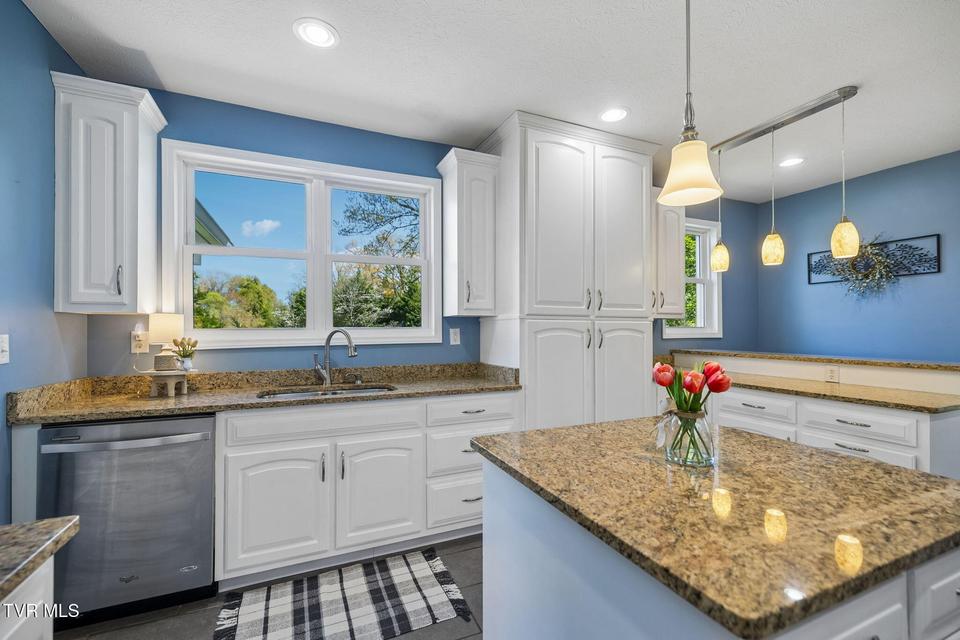 Photo #24: 210 Clifton Heights Road