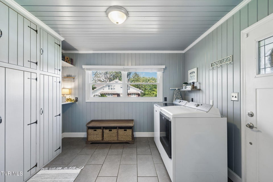 Photo #27: 210 Clifton Heights Road