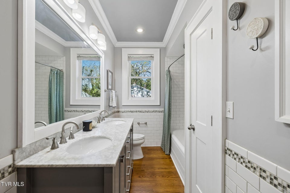 Photo #29: 210 Clifton Heights Road