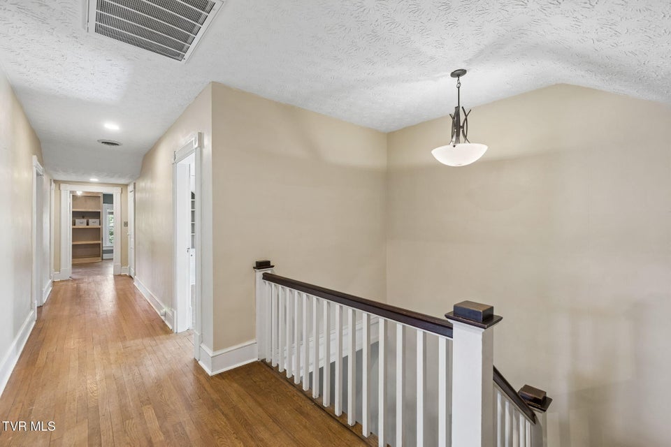 Photo #35: 210 Clifton Heights Road