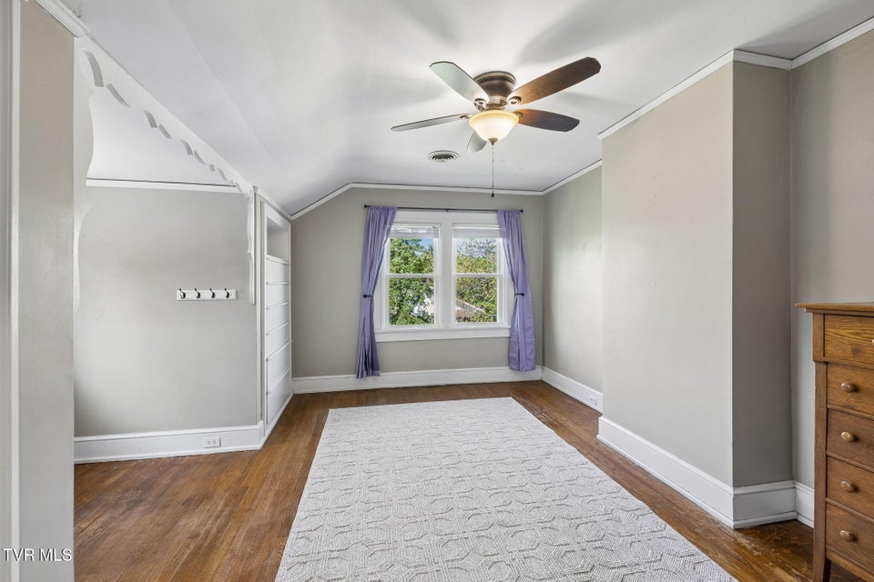 Photo #36: 210 Clifton Heights Road