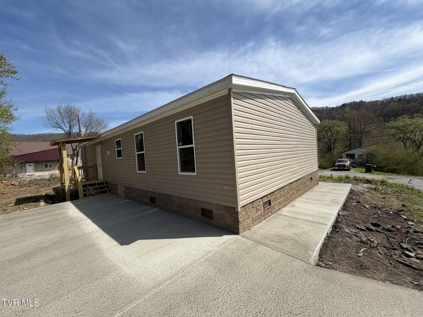 Photo #8: 103 Bell Avenue