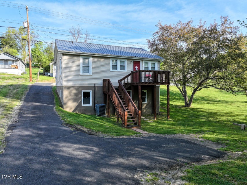 Photo #9: 501 Mckee Street