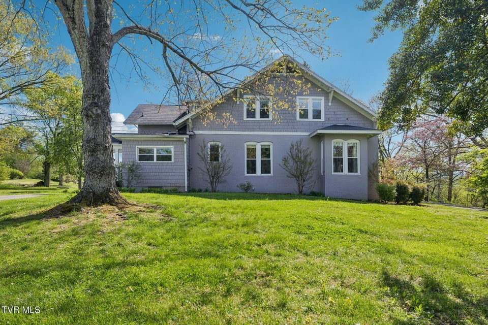 Photo #51: 210 Clifton Heights Road