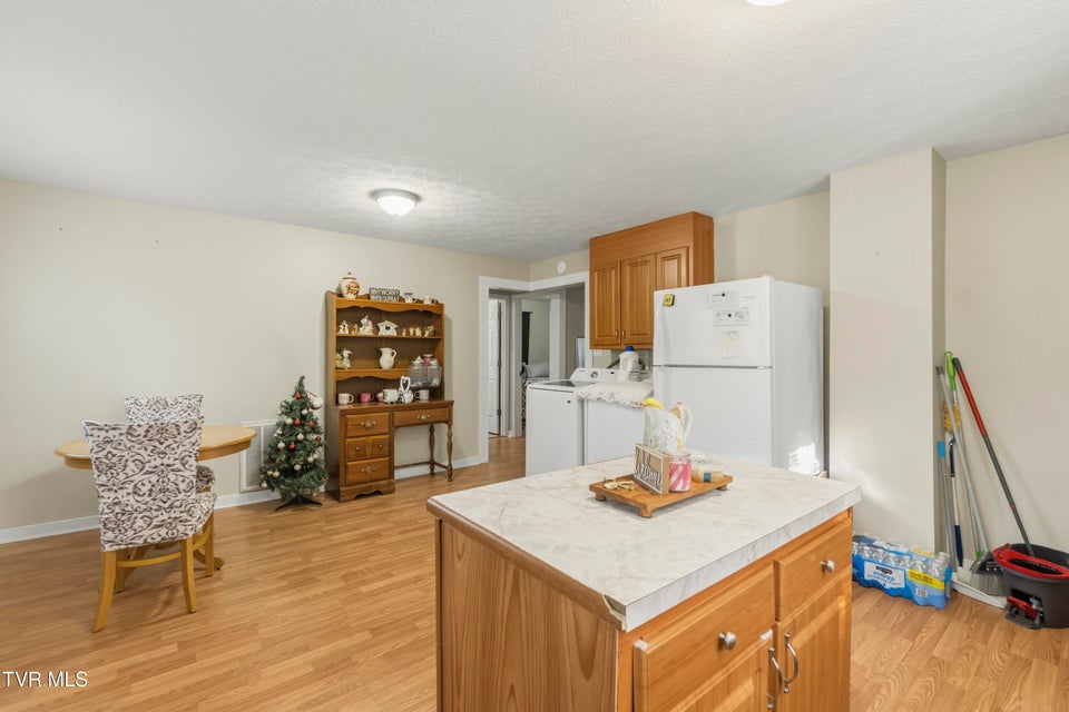 Photo #21: 501 Mckee Street