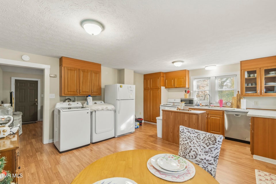 Photo #15: 501 Mckee Street