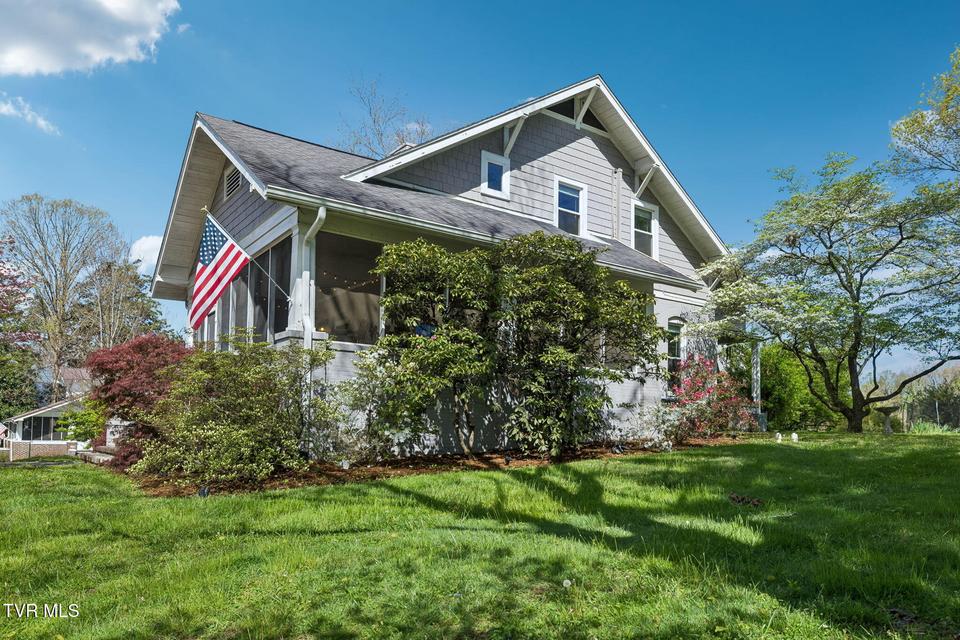 Photo #57: 210 Clifton Heights Road