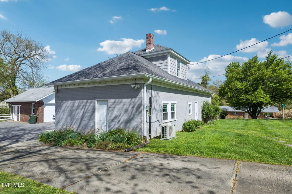 Photo #59: 210 Clifton Heights Road