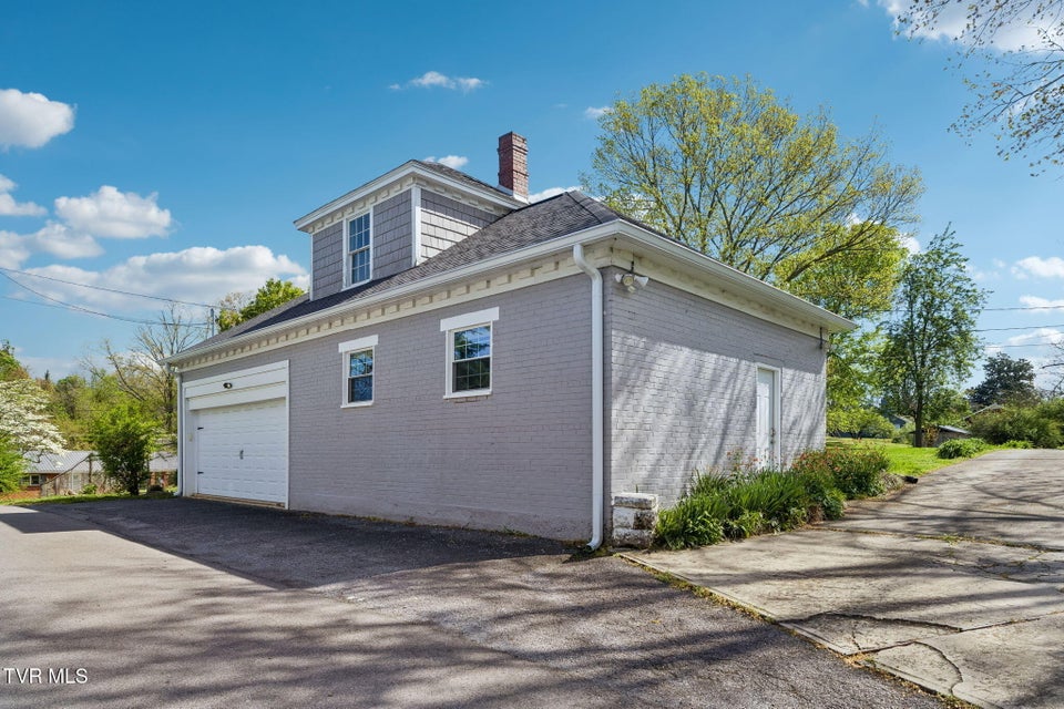 Photo #60: 210 Clifton Heights Road