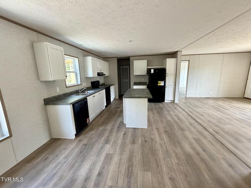 Photo #12: 103 Bell Avenue