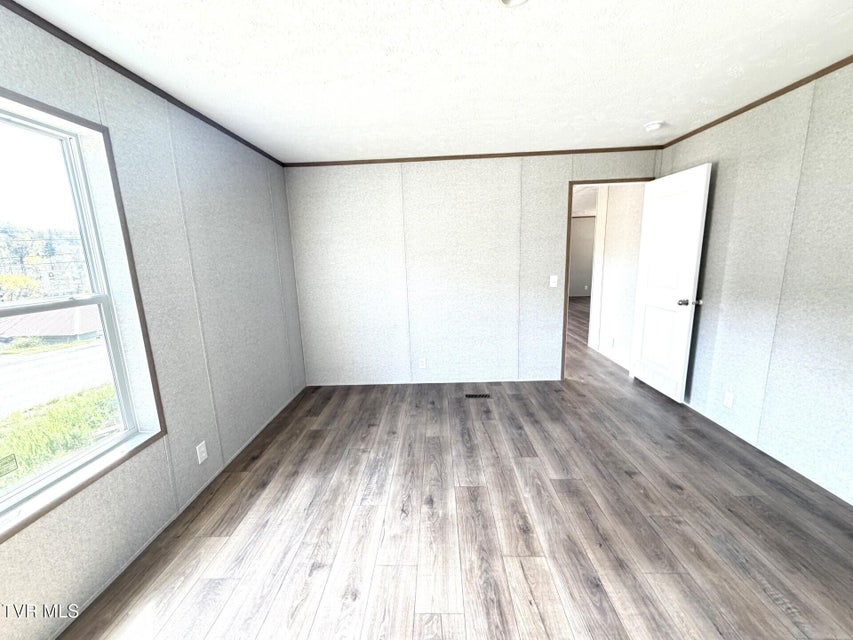 Photo #18: 103 Bell Avenue