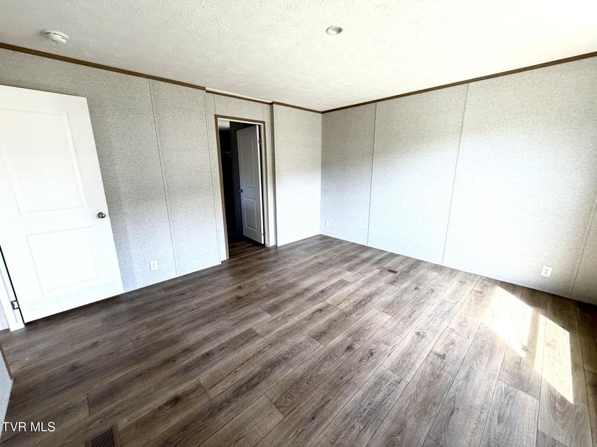 Photo #19: 103 Bell Avenue