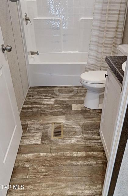 Photo #28: 103 Bell Avenue