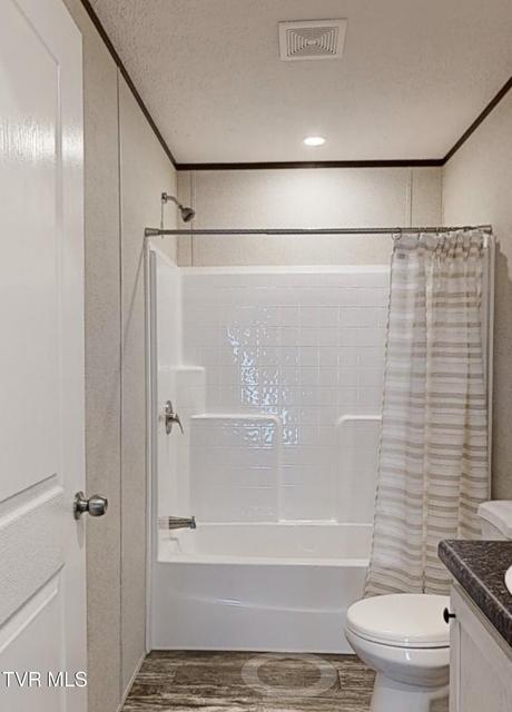 Photo #29: 103 Bell Avenue