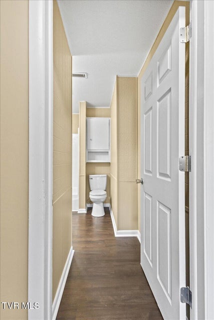 Photo #28: 161 Massey Street