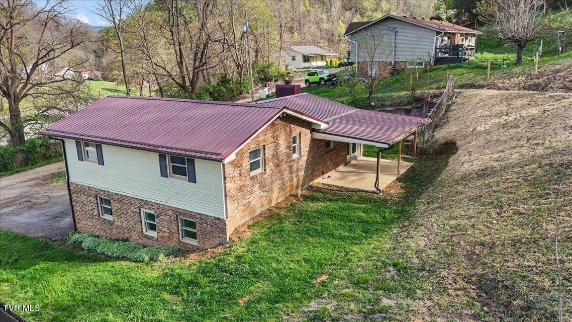 Photo #4: 161 Massey Street