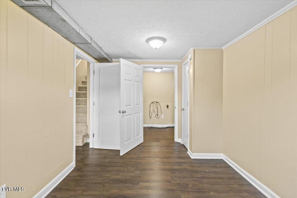 Photo #35: 161 Massey Street