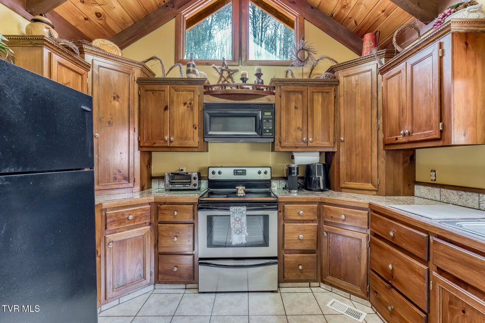 Photo #9: 501 Two Branch Lane