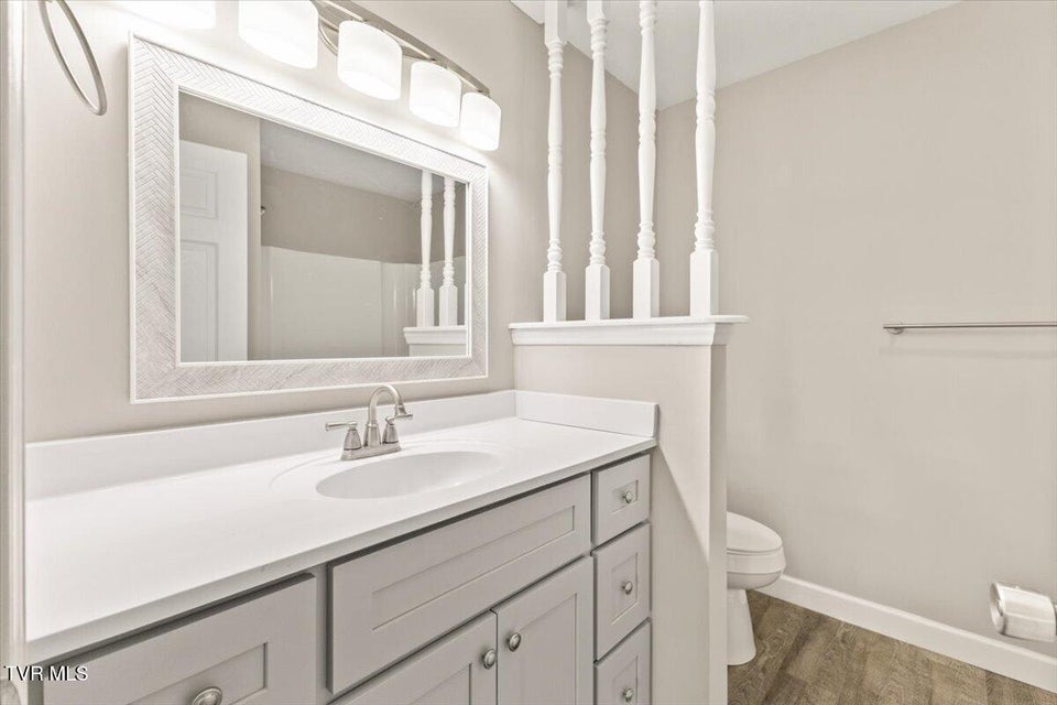 Photo #26: 701 Hemlock Street