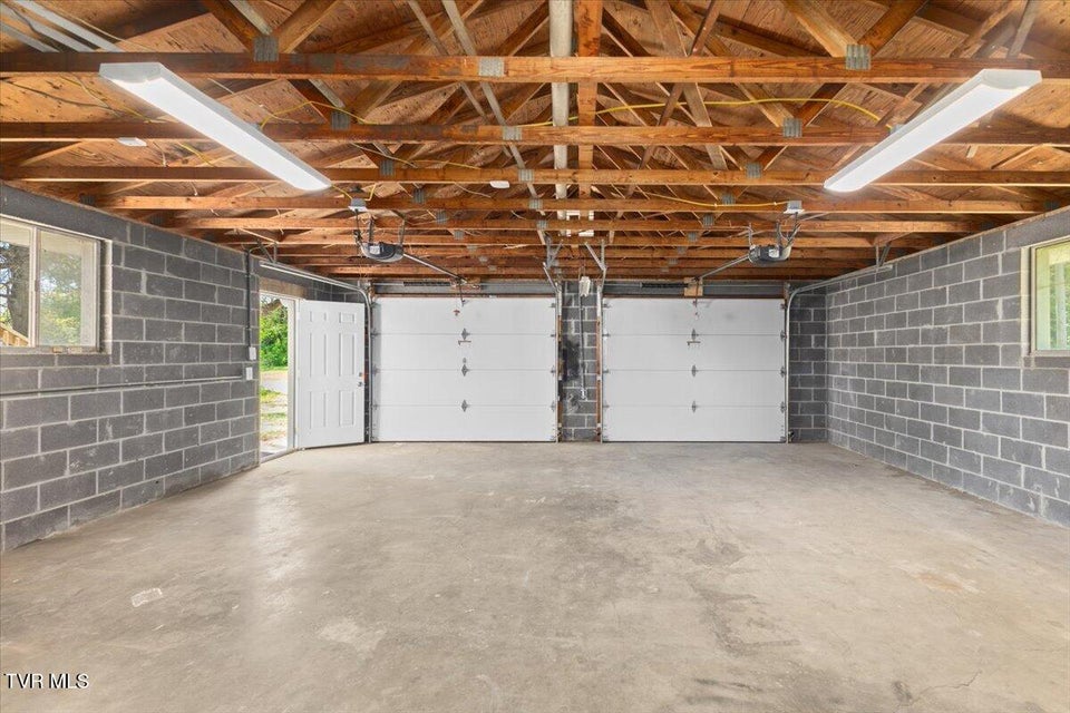 Photo #10: 701 Hemlock Street