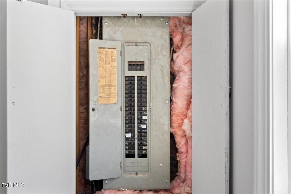 Photo #41: 701 Hemlock Street