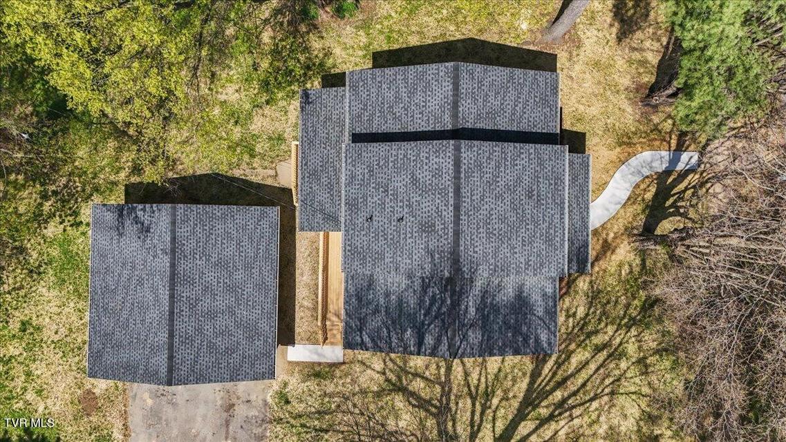 Photo #5: 701 Hemlock Street