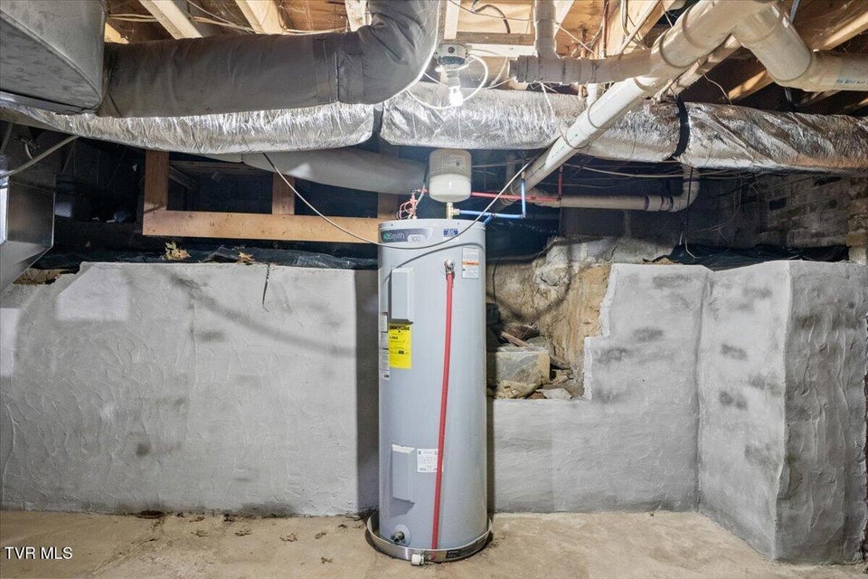 Photo #39: 701 Hemlock Street