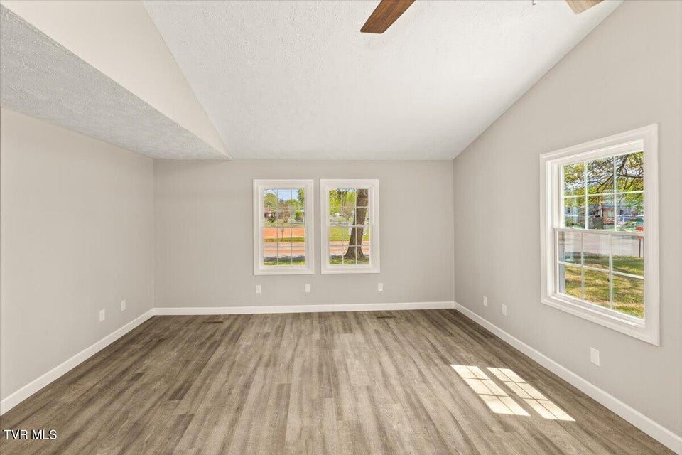 Photo #20: 701 Hemlock Street