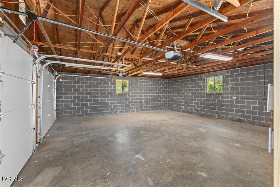 Photo #9: 701 Hemlock Street