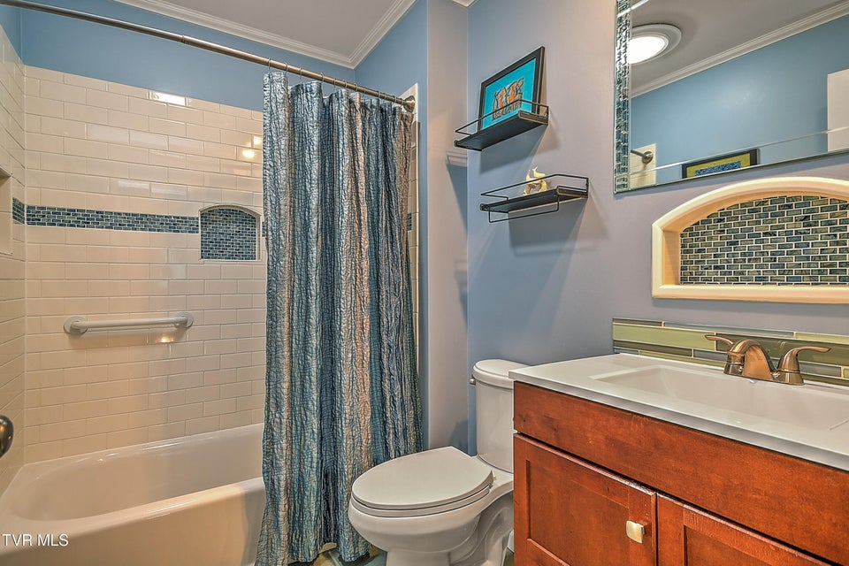 Photo #27: 308 Appleberry Circle