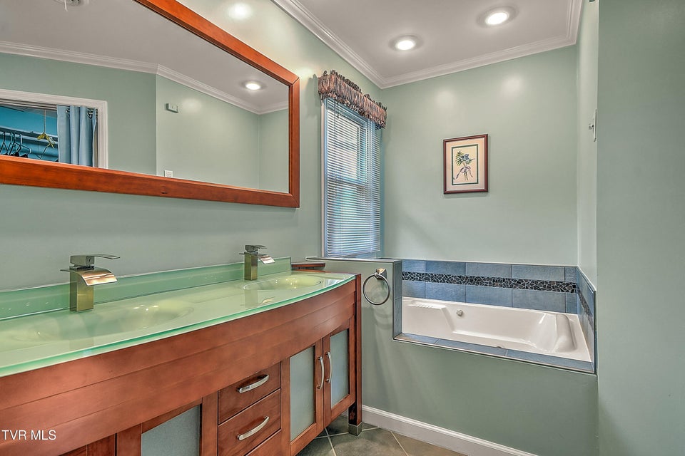 Photo #32: 308 Appleberry Circle