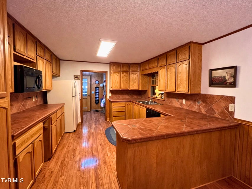 Photo #18: 60 School Street