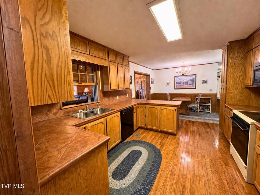 Photo #15: 60 School Street