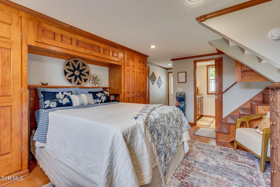 Photo #14: 2217 Swannanoa Avenue