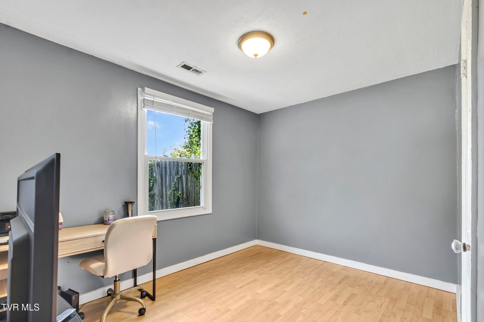 Photo #15: 323 Sequoyah Drive