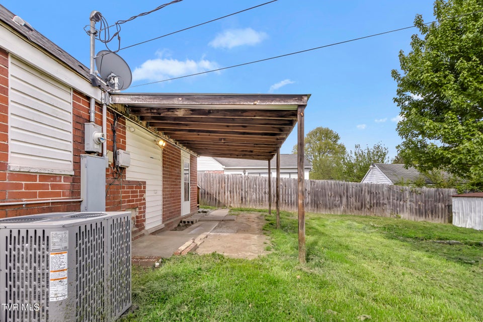 Photo #24: 323 Sequoyah Drive